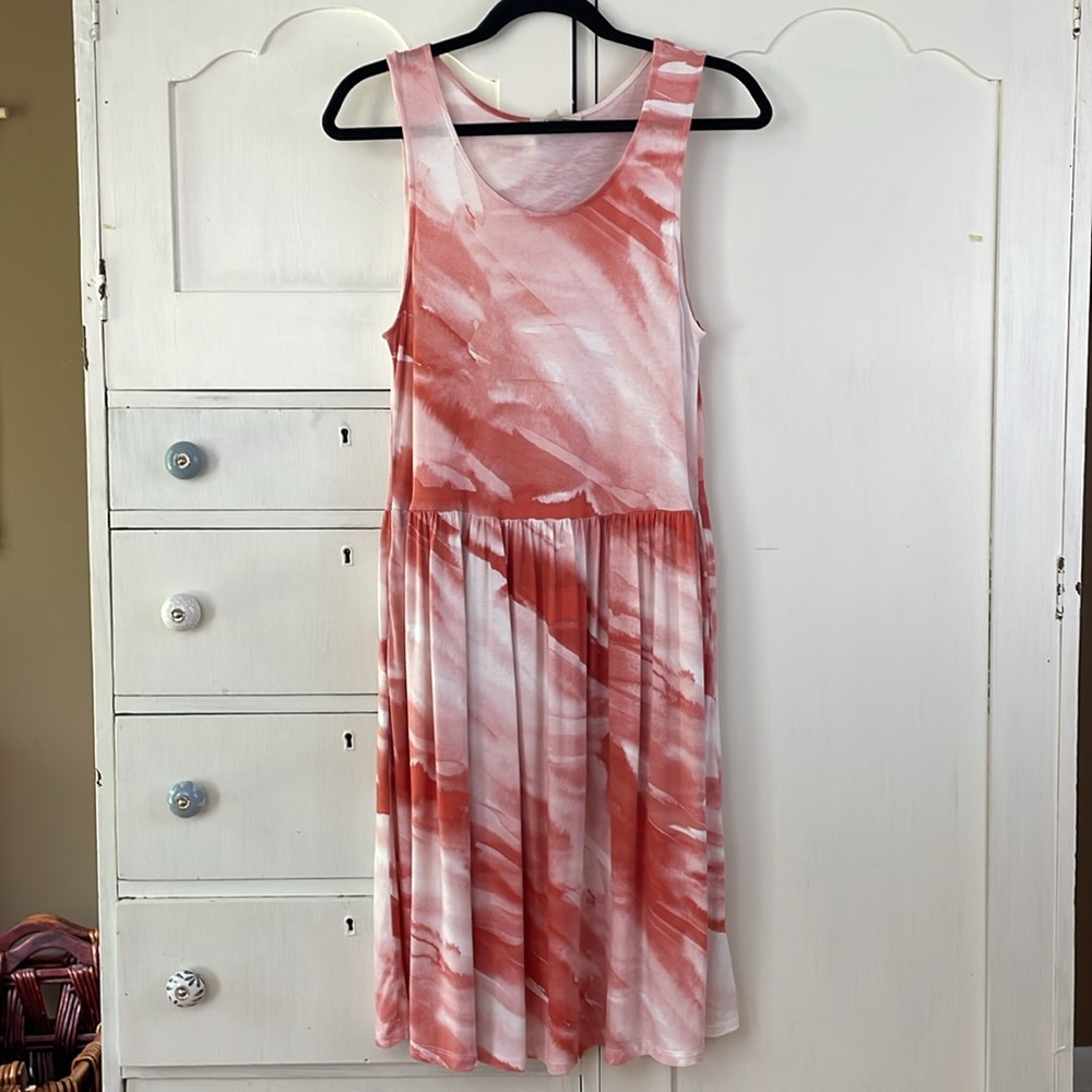Como Blu Sleeveless Coral and White Dress M
